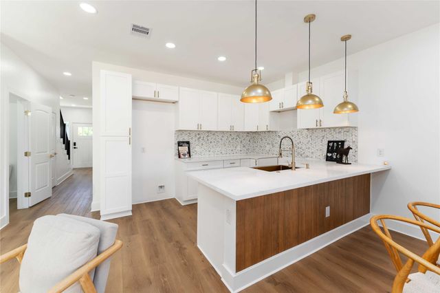 7129 Springdale Street A, Houston, TX 77028