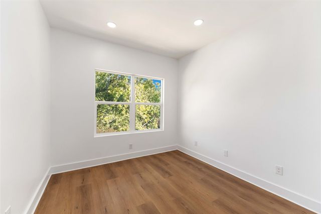 7129 Springdale Street A, Houston, TX 77028