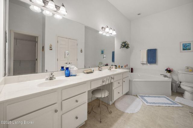 427 Turnberry Ln, Shelbyville, KY 40065