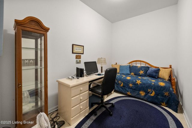 427 Turnberry Ln, Shelbyville, KY 40065