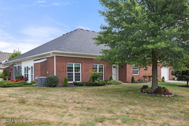 427 Turnberry Ln, Shelbyville, KY 40065