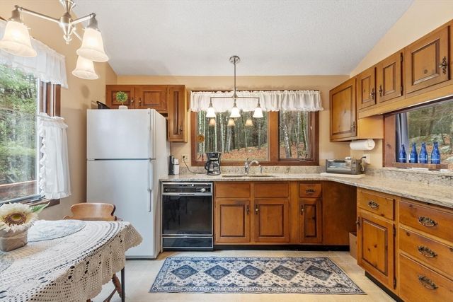 221 Whitcomb Avenue, Littleton, MA 01460