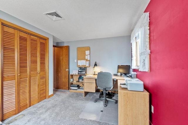 221 Whitcomb Avenue, Littleton, MA 01460