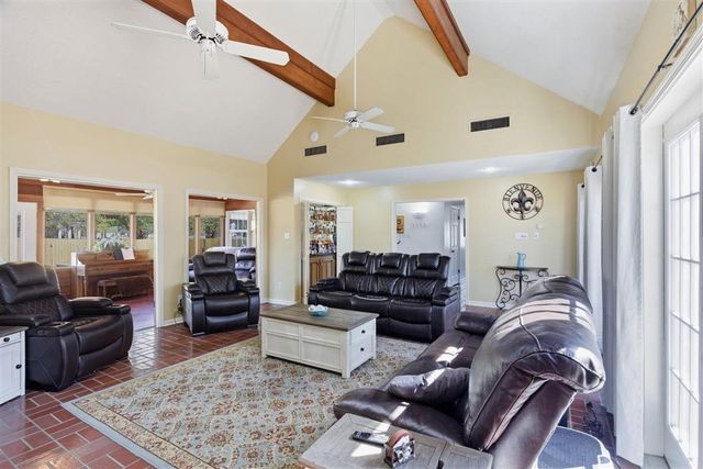 1617 Walker Rd Road, Sulphur, LA 70665