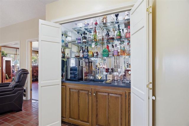 1617 Walker Rd Road, Sulphur, LA 70665