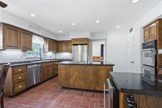 1617 Walker Rd Road, Sulphur, LA 70665