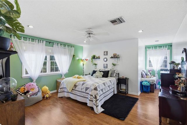 1617 Walker Rd Road, Sulphur, LA 70665