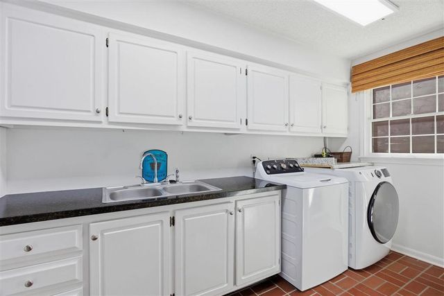 1617 Walker Rd Road, Sulphur, LA 70665