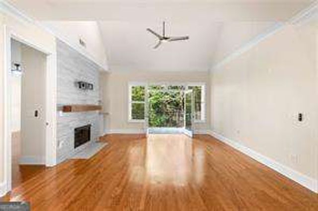 3280 STILLHOUSE Lane SE 410, Atlanta, GA 30339