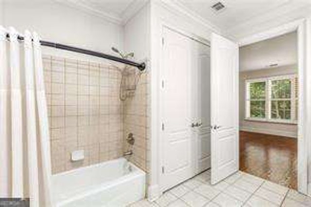 3280 STILLHOUSE Lane SE 410, Atlanta, GA 30339