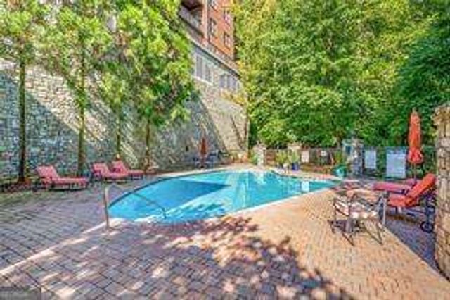 3280 STILLHOUSE Lane SE 410, Atlanta, GA 30339