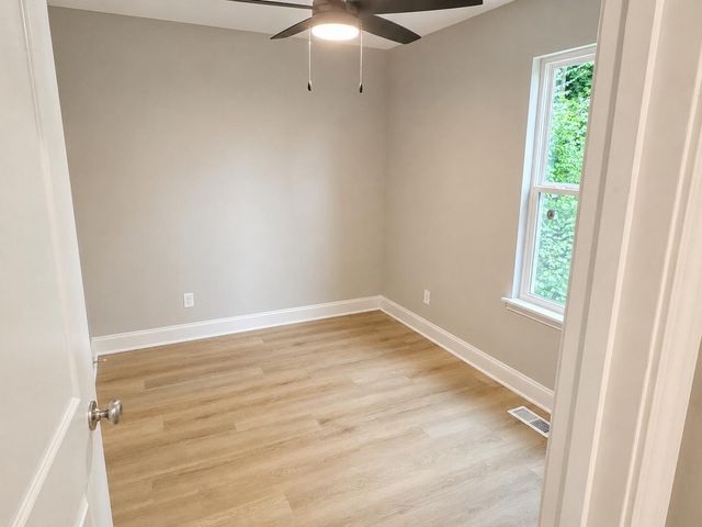 2620 E 21st Street, Chattanooga, TN 37404