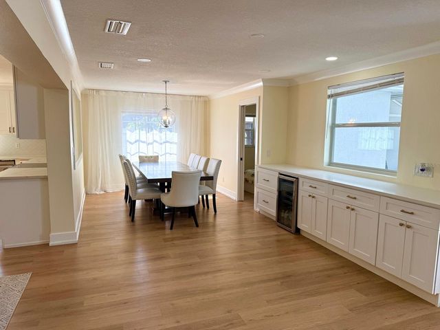 1057 WILLIS AVENUE, Sarasota, FL 34232