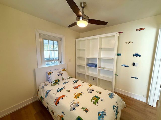 1057 WILLIS AVENUE, Sarasota, FL 34232