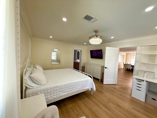 1057 WILLIS AVENUE, Sarasota, FL 34232