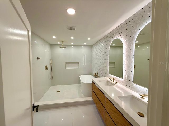 1057 WILLIS AVENUE, Sarasota, FL 34232