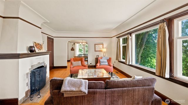 10003 15th Avenue S, Seattle, WA 98168