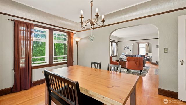 10003 15th Avenue S, Seattle, WA 98168