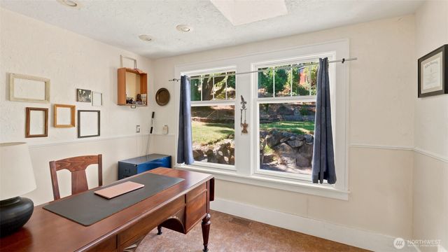 10003 15th Avenue S, Seattle, WA 98168