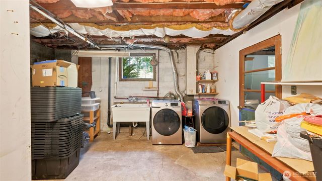 10003 15th Avenue S, Seattle, WA 98168