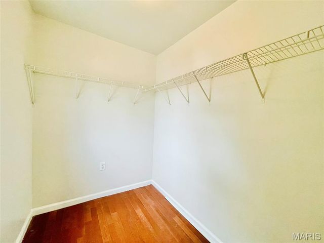 2700 Bacon Street, St Louis, MO 63106