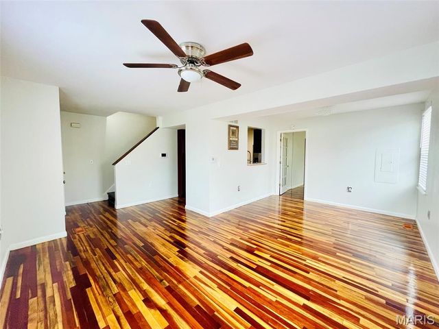 2700 Bacon Street, St Louis, MO 63106