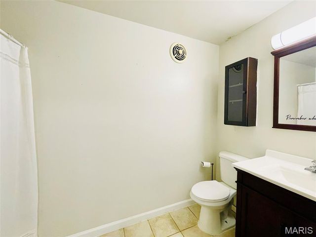 2700 Bacon Street, St Louis, MO 63106