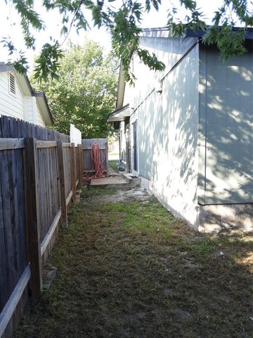 1204 Orchard Park CIR, Pflugerville, TX 78660