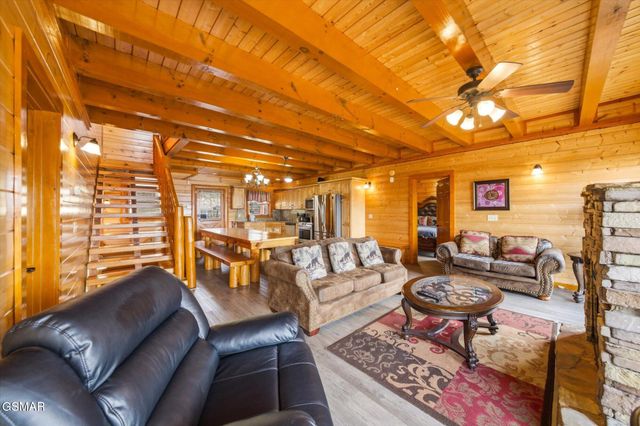 1707 High Rock Way, Sevierville, TN 37862