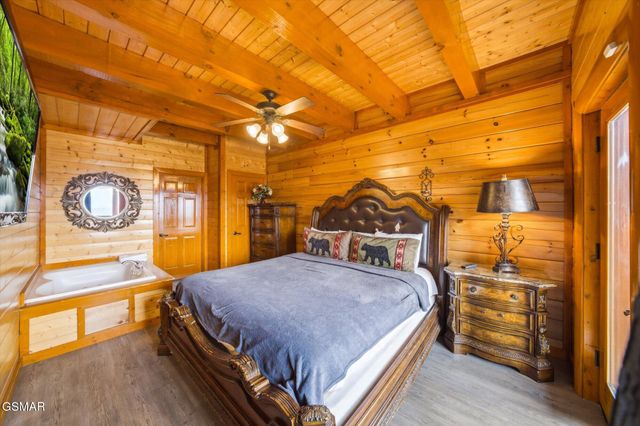 1707 High Rock Way, Sevierville, TN 37862