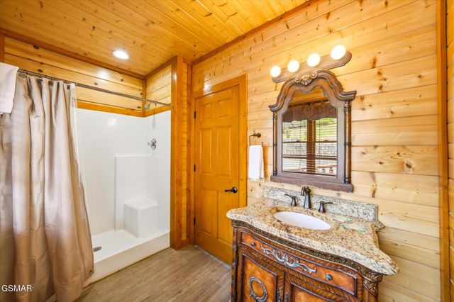 1707 High Rock Way, Sevierville, TN 37862