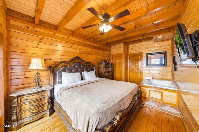 1707 High Rock Way, Sevierville, TN 37862