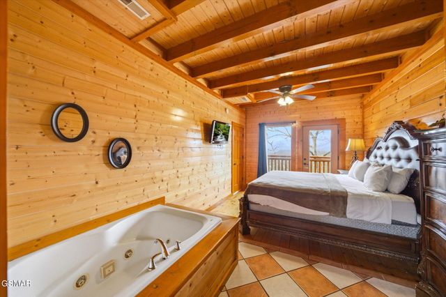 1707 High Rock Way, Sevierville, TN 37862