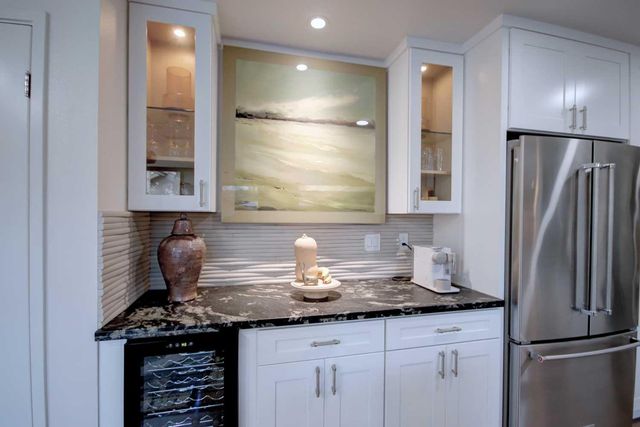 11418 Coloma Rd, Gold River, CA 95670