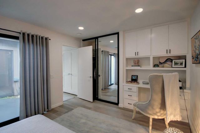 11418 Coloma Rd, Gold River, CA 95670