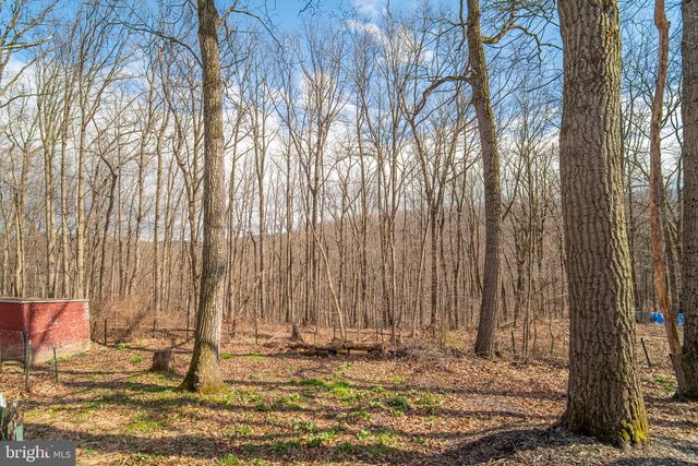 95 MASSA DR, Windsor, PA 17366