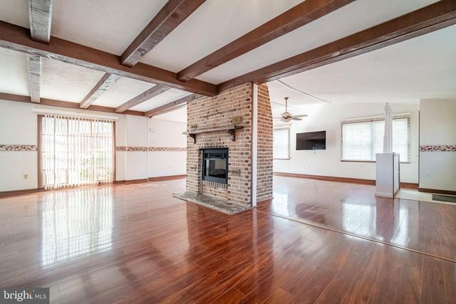 95 MASSA DR, Windsor, PA 17366