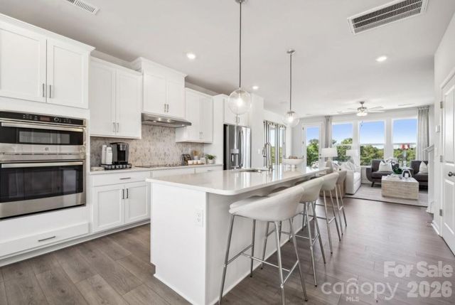 2137 Hawksworth Lane, Charlotte, NC 28262