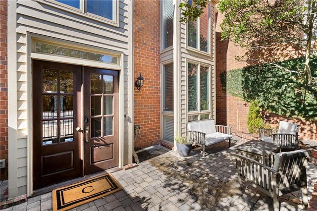 63 Willow Glen, Sandy Springs, GA 30342