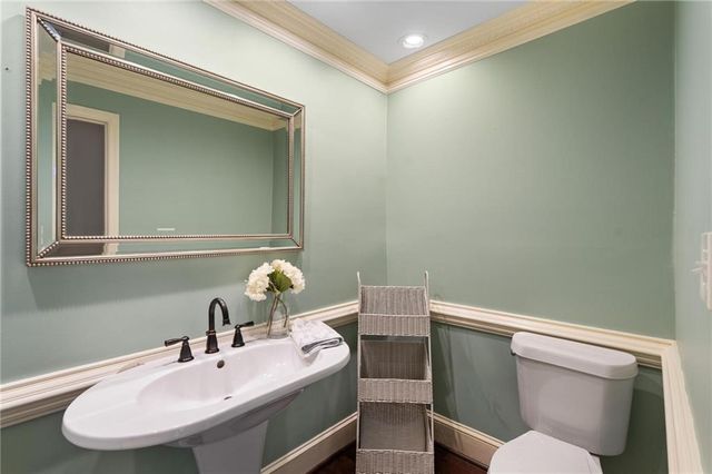 63 Willow Glen, Sandy Springs, GA 30342
