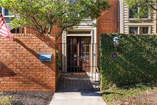 63 Willow Glen, Sandy Springs, GA 30342