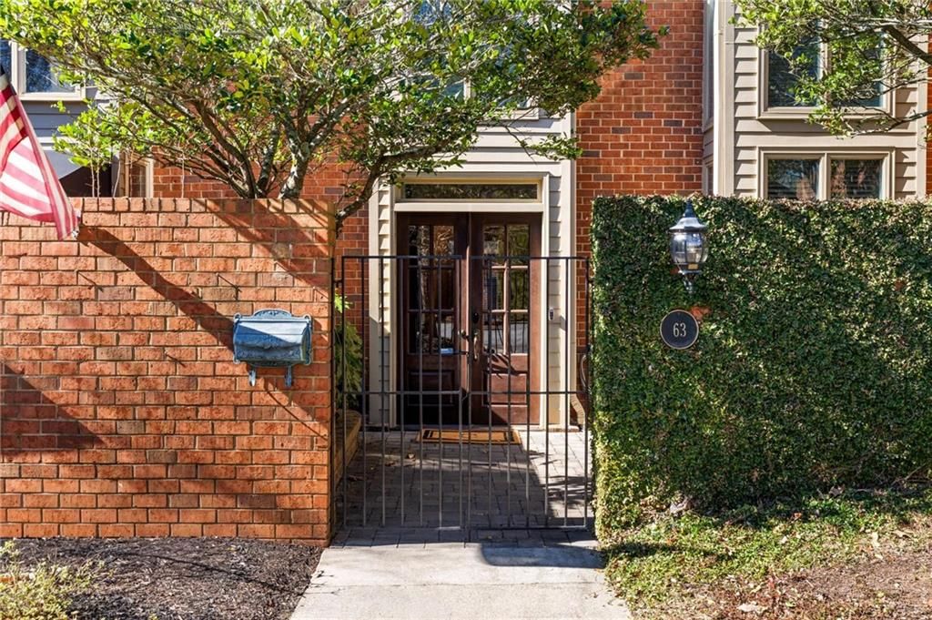 63 Willow Glen, Sandy Springs, GA 30342