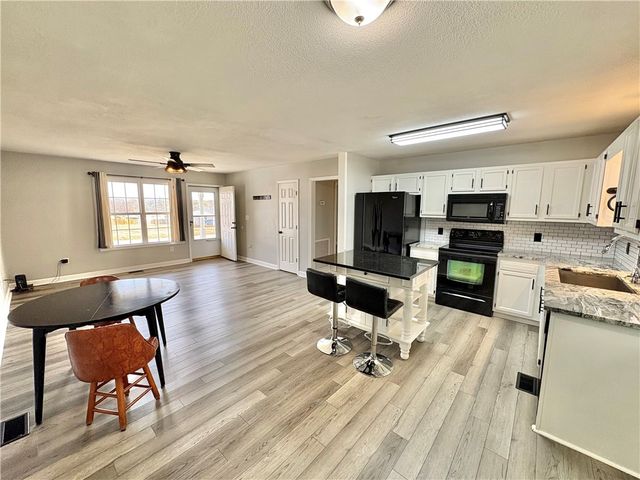 2301 Rolling Green Road, Anderson, SC 29621