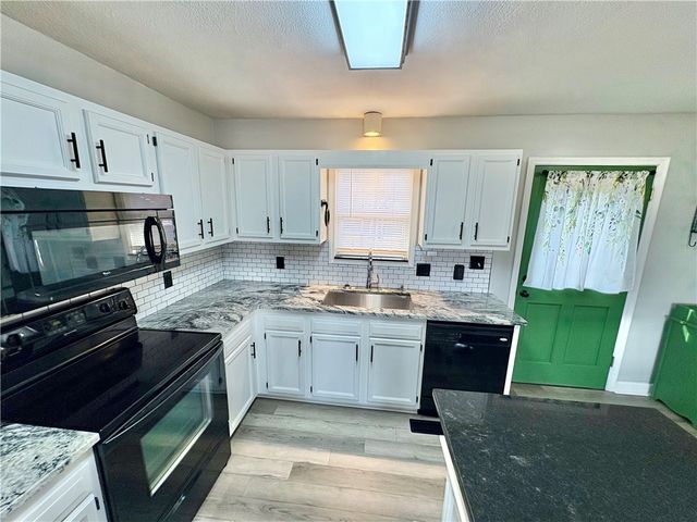 2301 Rolling Green Road, Anderson, SC 29621