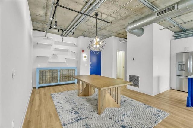 4141 Pennsylvania Avenue 304, Kansas City, MO 64111