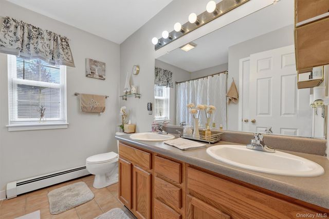 6 Rutland Lane, Newburgh, NY 12550