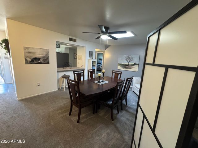 10022 W LAKEVIEW Circle N, Sun City, AZ 85351