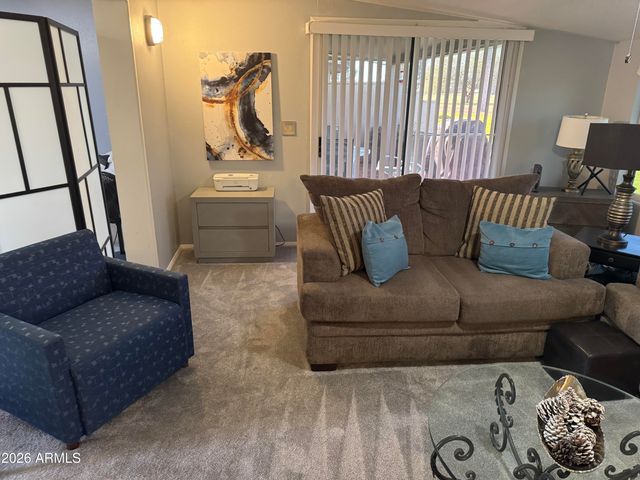 10022 W LAKEVIEW Circle N, Sun City, AZ 85351