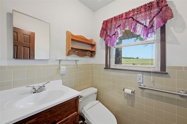 11138 Fm 901, Sadler, TX 76264