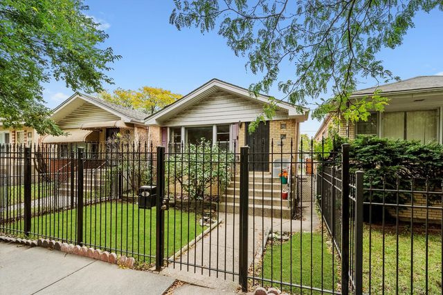 2044 W 69th Street, Chicago, IL 60636